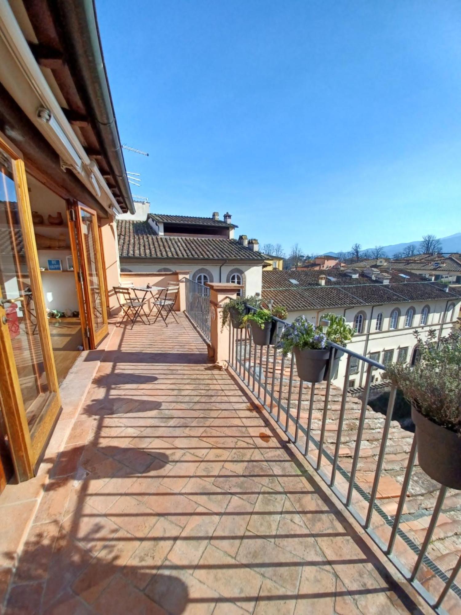 Terrazza Coccode' Spazioso Con Vista Mozzafiato! Lucca Eksteriør bilde