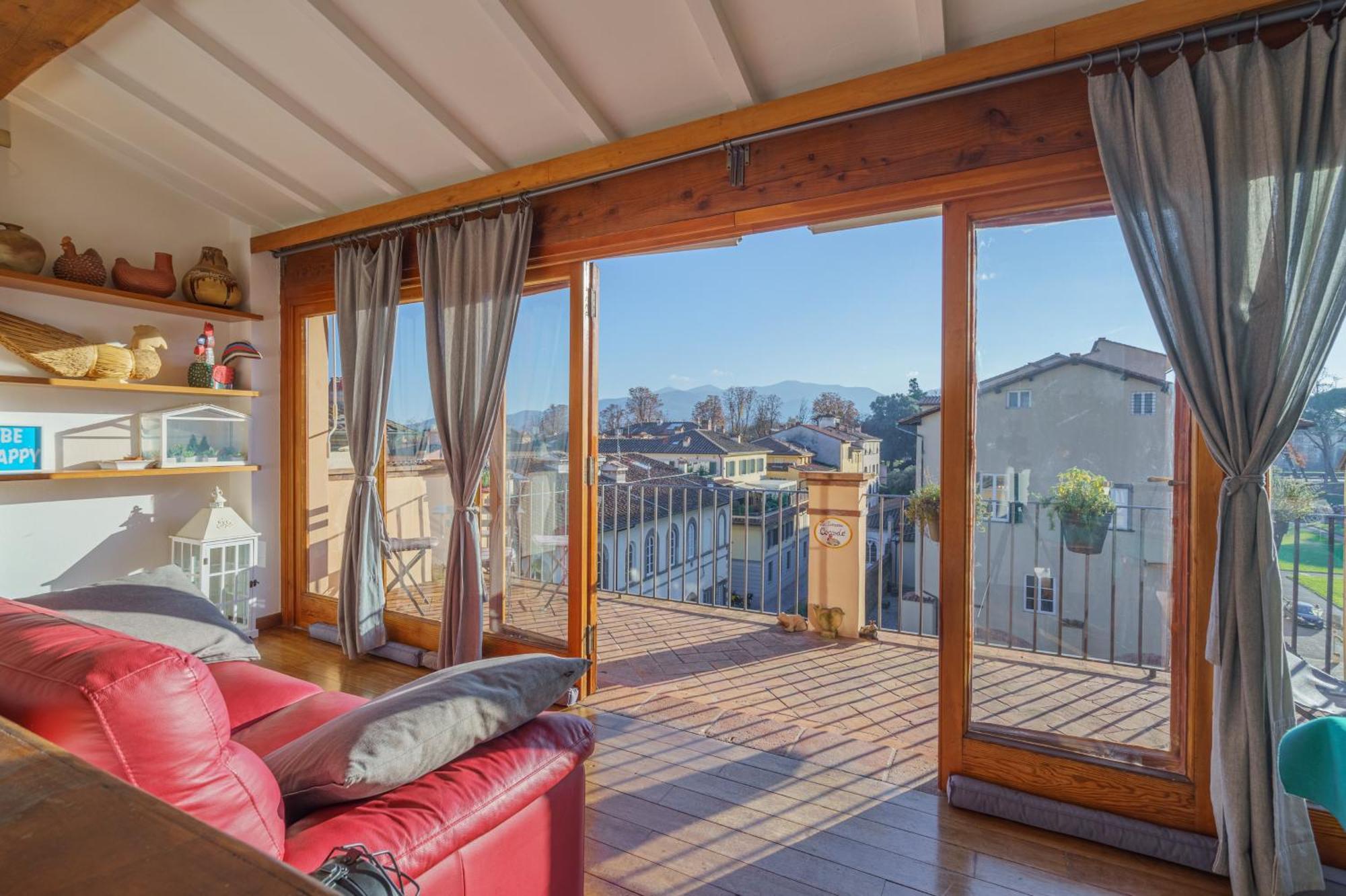 Terrazza Coccode' Spazioso Con Vista Mozzafiato! Lucca Eksteriør bilde
